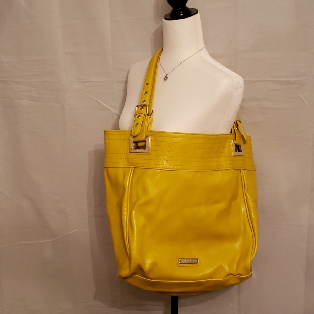 Steve Madden tote